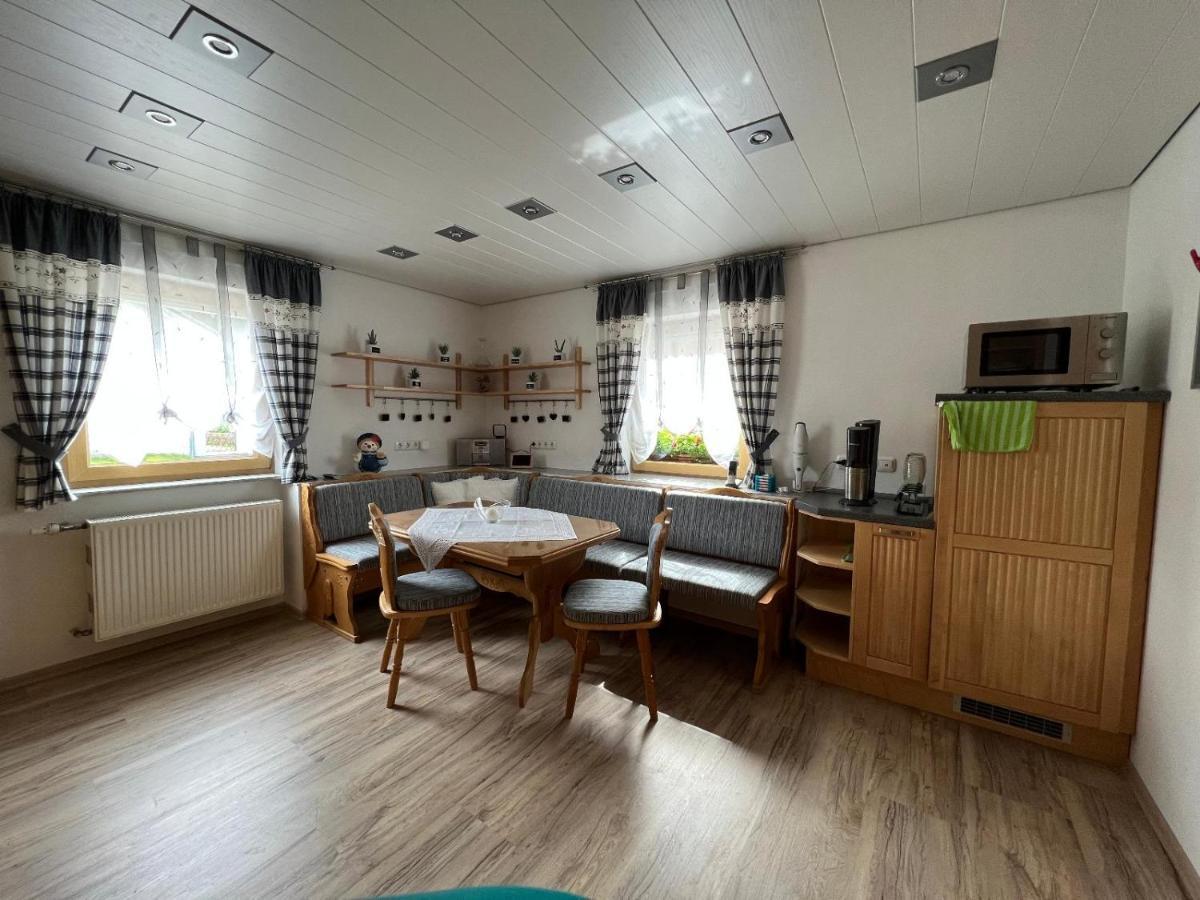 Ferienwohnung "Auszeit" Mit Garten Sankt Oswald-Riedlhuette Bagian luar foto