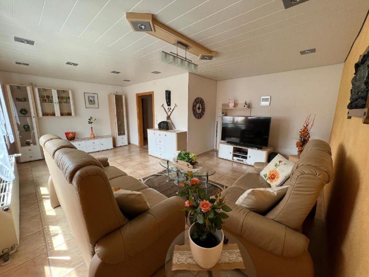 Ferienwohnung "Auszeit" Mit Garten Sankt Oswald-Riedlhuette Bagian luar foto